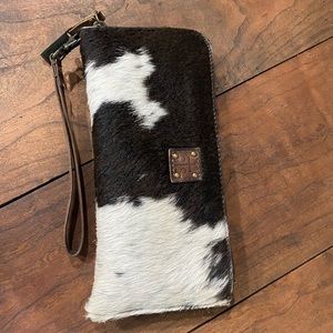 Cowhide wristlet Wallet